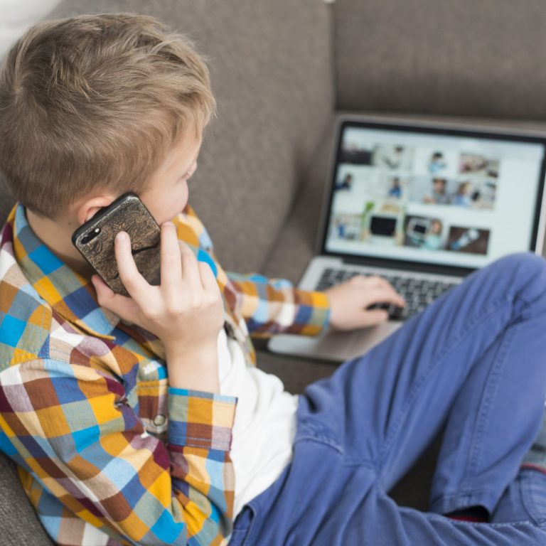 How to Manage Screen Time for Kids featured image